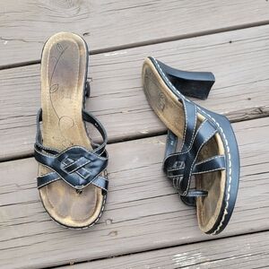 Vintage 90s y2k Mudd Piney Black Faux Vegan Leather Strappy Heeled Sandals